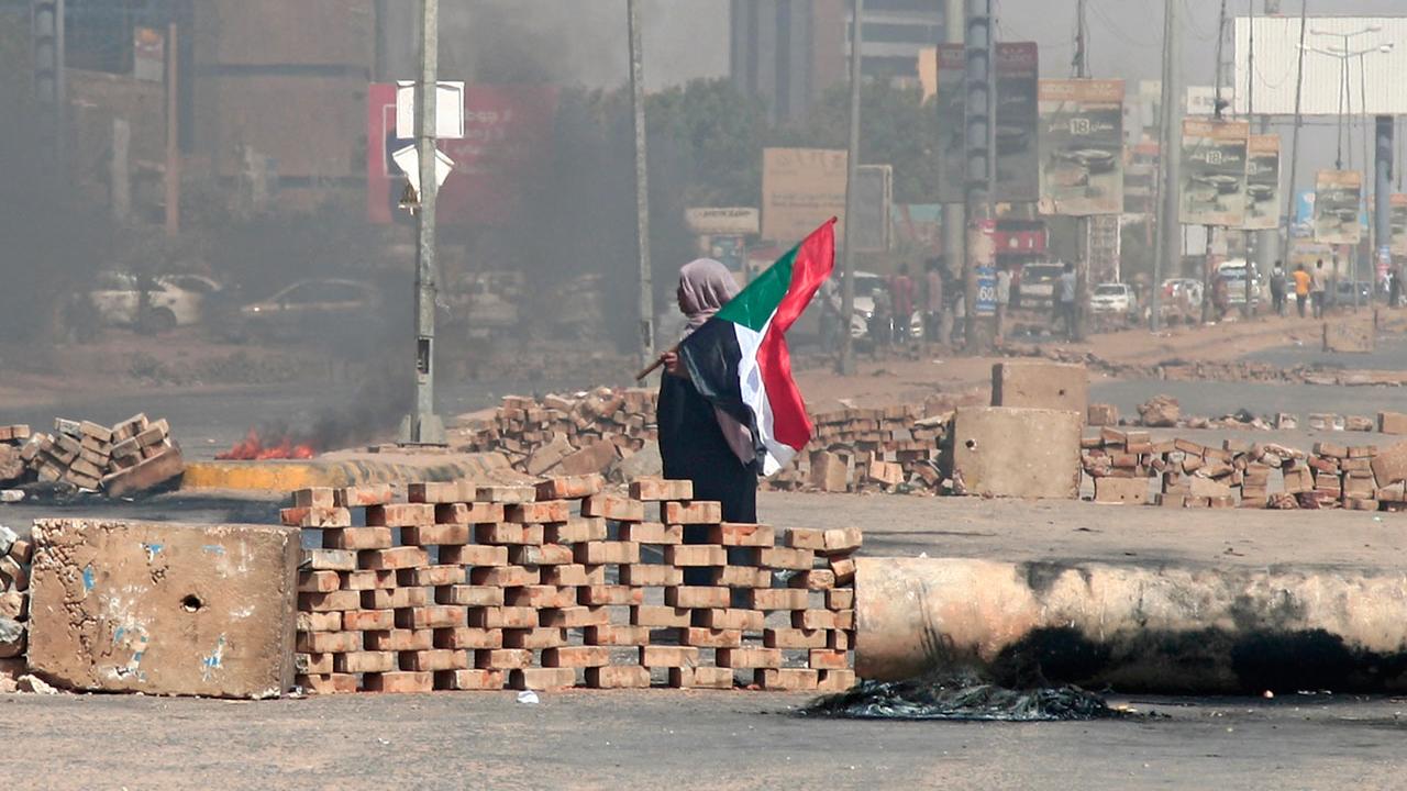 SUDAN'DA İKİ ÇIKMAZ YOL
