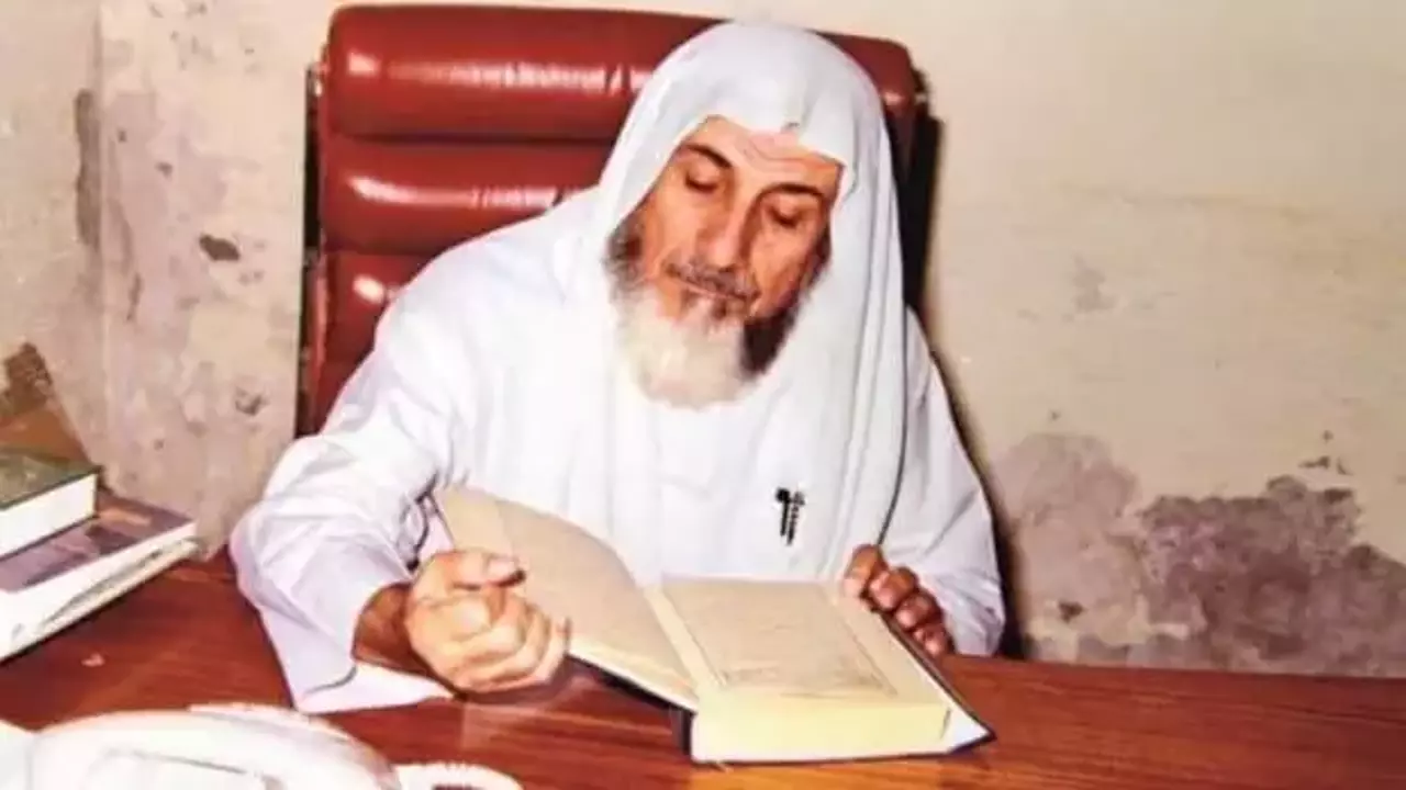 ALİ ULVİ KURUCU'NUN YETİŞTİĞİ ORTAM